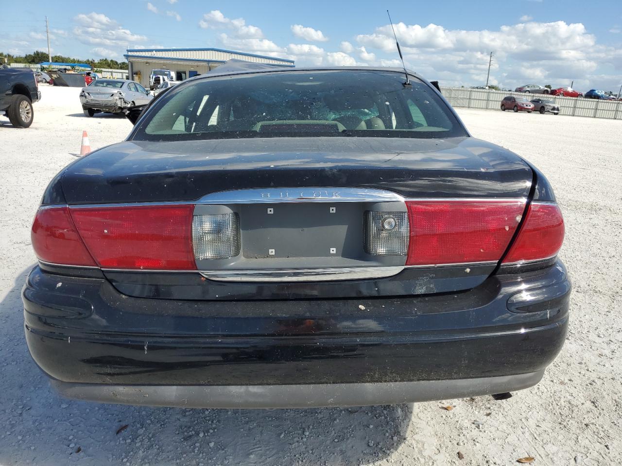 Photo 5 VIN: 1G4HR54KX1U123604 - BUICK LESABRE 