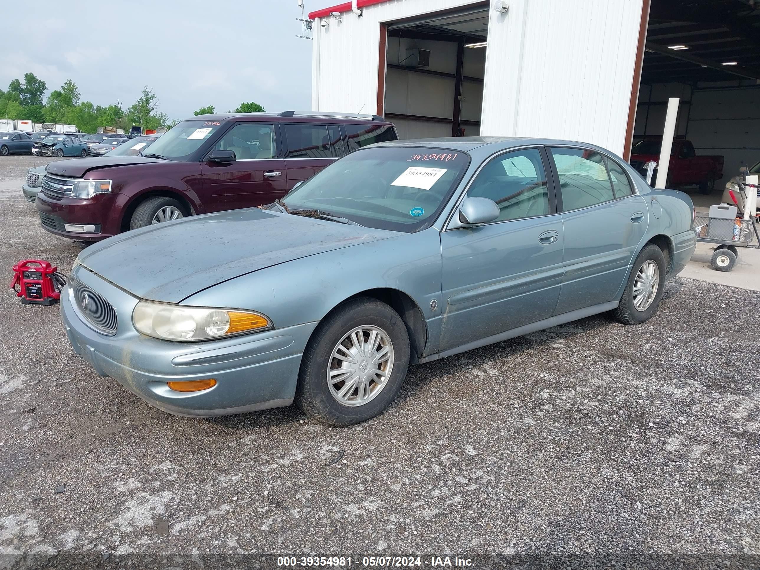 Photo 1 VIN: 1G4HR54KX3U183871 - BUICK LESABRE 