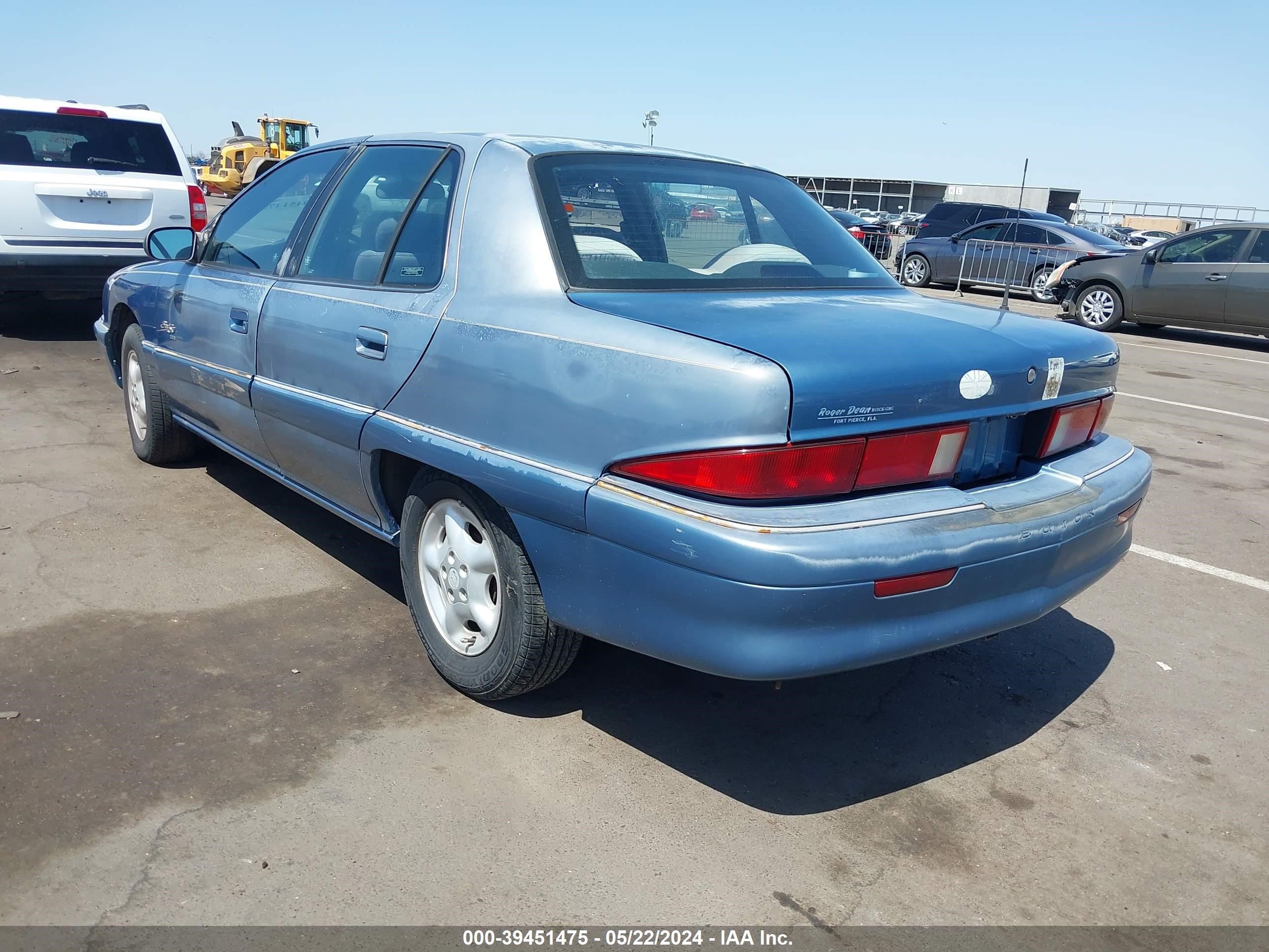 Photo 2 VIN: 1G4NJ52T8VC449659 - BUICK SKYLARK 