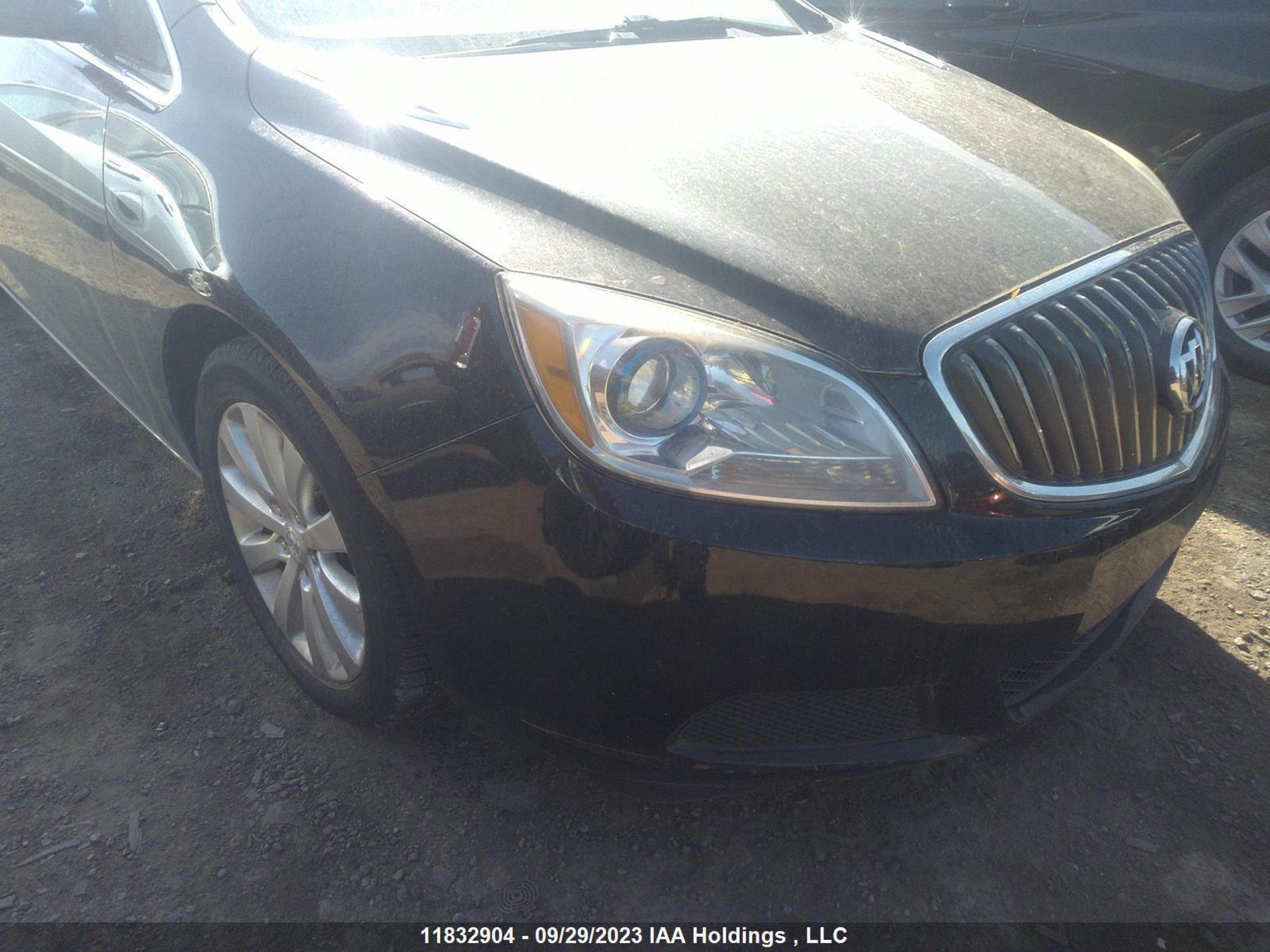 Photo 5 VIN: 1G4P15SK6G4129155 - BUICK VERANO 