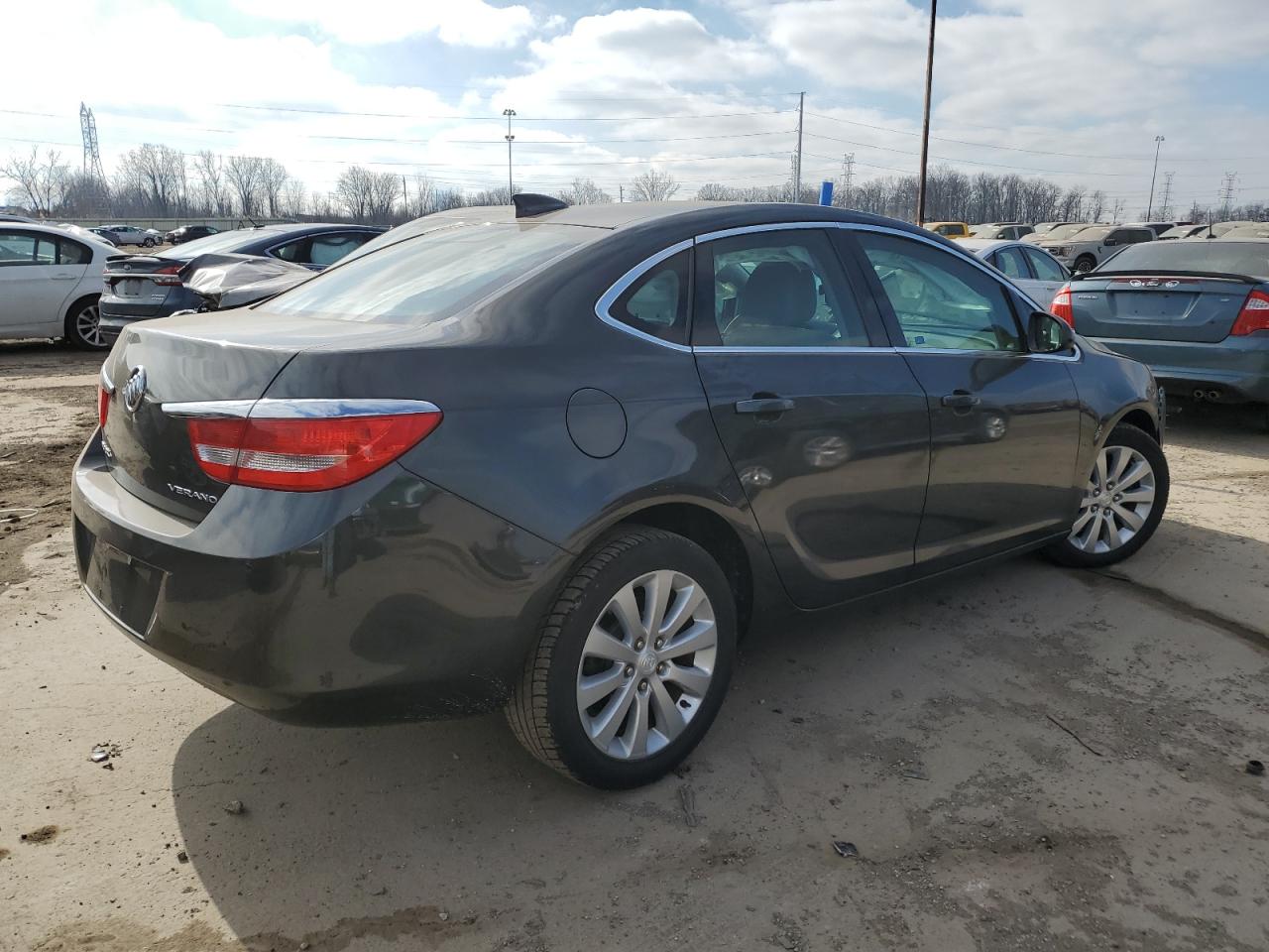 Photo 2 VIN: 1G4P15SK8H4104050 - BUICK VERANO 