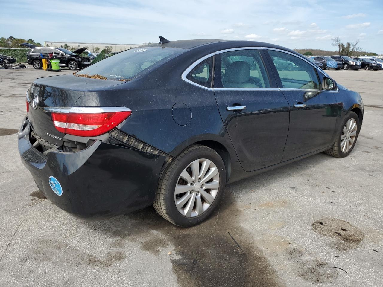 Photo 2 VIN: 1G4PN5SKXE4161415 - BUICK VERANO 