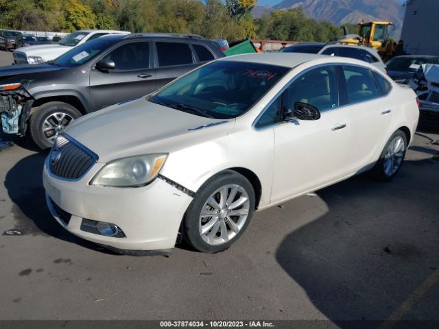 Photo 1 VIN: 1G4PP5SK0C4156716 - BUICK VERANO 