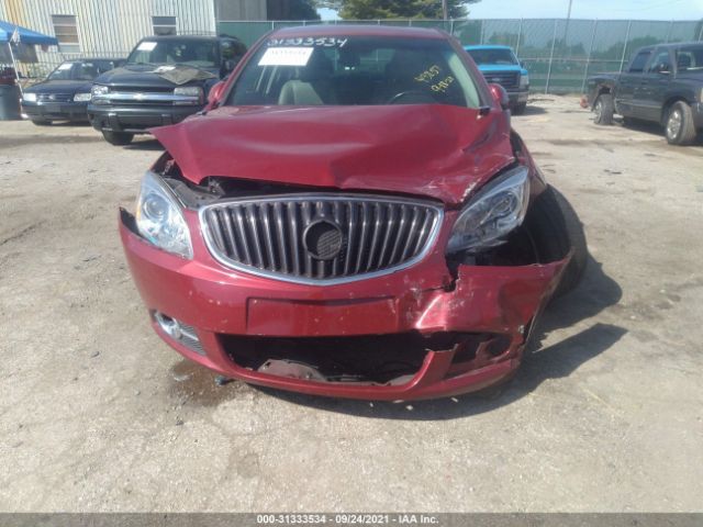 Photo 5 VIN: 1G4PP5SK0C4163679 - BUICK VERANO 