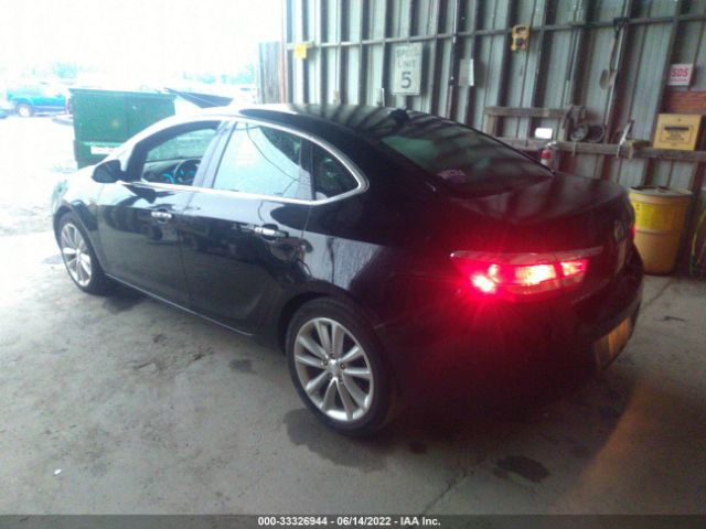 Photo 2 VIN: 1G4PP5SK0C4172429 - BUICK VERANO 