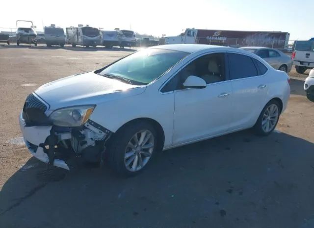 Photo 1 VIN: 1G4PP5SK0C4172981 - BUICK VERANO 