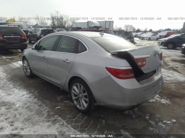 Photo 2 VIN: 1G4PP5SK0C4203372 - BUICK VERANO 