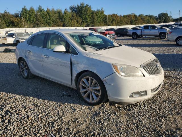 Photo 3 VIN: 1G4PP5SK0D4102043 - BUICK VERANO 