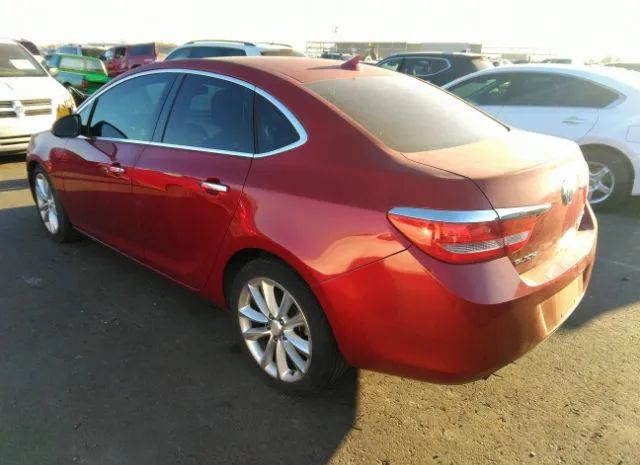 Photo 2 VIN: 1G4PP5SK0D4105475 - BUICK VERANO 