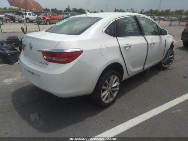 Photo 3 VIN: 1G4PP5SK0D4107257 - BUICK VERANO 