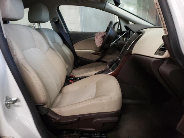 Photo 4 VIN: 1G4PP5SK0D4123149 - BUICK VERANO 