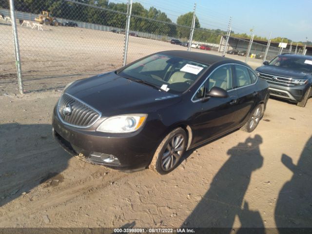 Photo 1 VIN: 1G4PP5SK0D4125631 - BUICK VERANO 