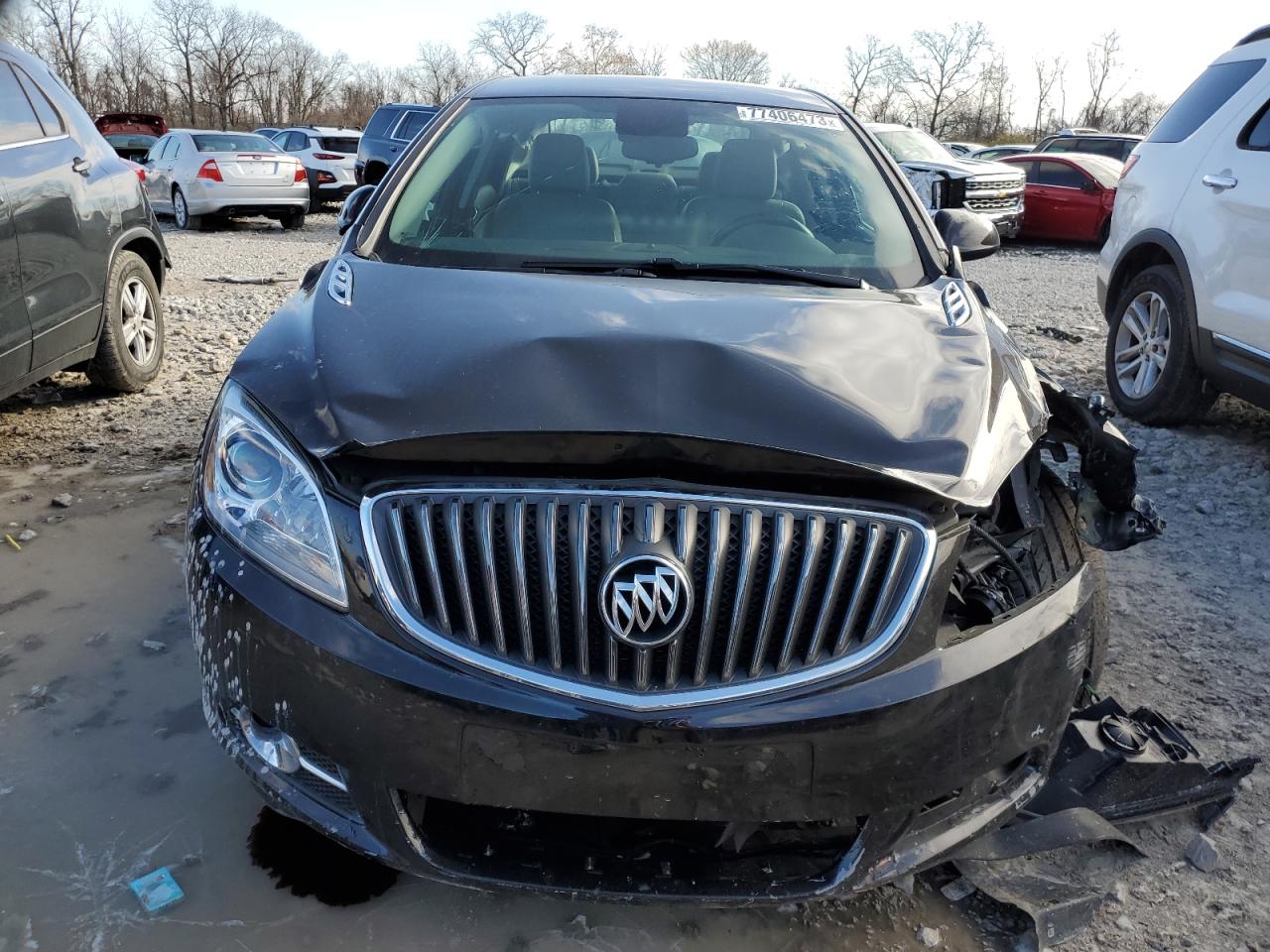 Photo 4 VIN: 1G4PP5SK0D4179575 - BUICK VERANO 