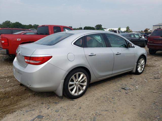 Photo 2 VIN: 1G4PP5SK0D4201705 - BUICK VERANO 