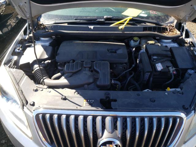 Photo 6 VIN: 1G4PP5SK0D4203132 - BUICK VERANO 