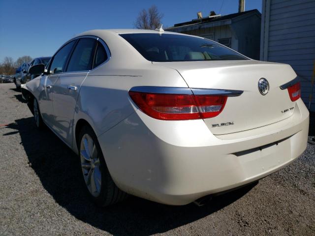 Photo 2 VIN: 1G4PP5SK0D4219198 - BUICK VERANO 