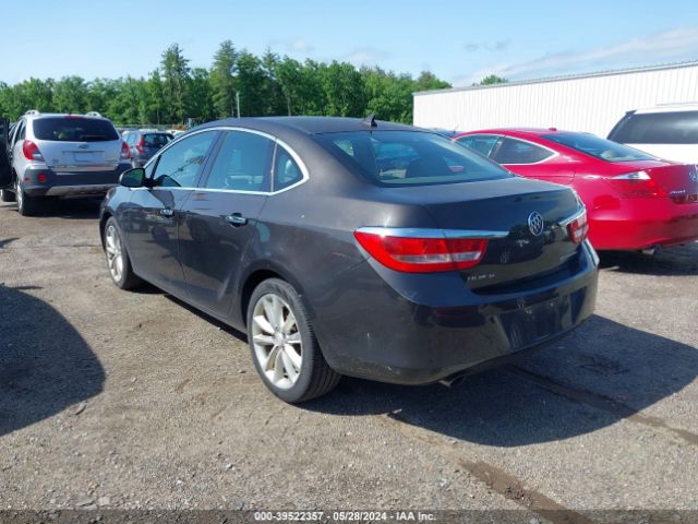 Photo 2 VIN: 1G4PP5SK0D4240147 - BUICK VERANO 