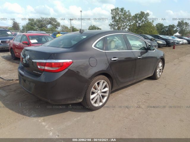 Photo 3 VIN: 1G4PP5SK0E4117580 - BUICK VERANO 