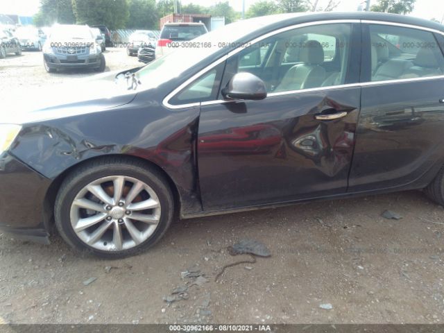 Photo 5 VIN: 1G4PP5SK0E4117580 - BUICK VERANO 