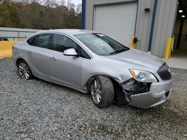 Photo 3 VIN: 1G4PP5SK0E4122603 - BUICK VERANO 