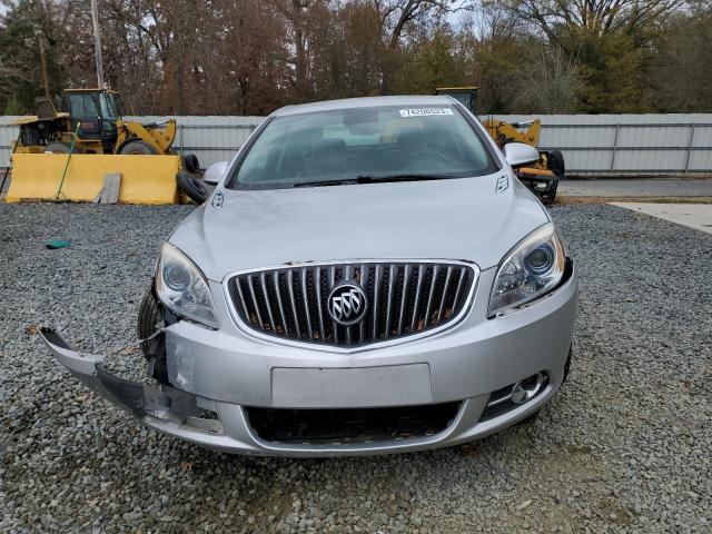 Photo 4 VIN: 1G4PP5SK0E4122603 - BUICK VERANO 