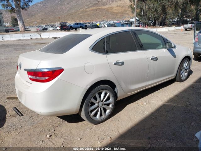 Photo 3 VIN: 1G4PP5SK0E4134136 - BUICK VERANO 