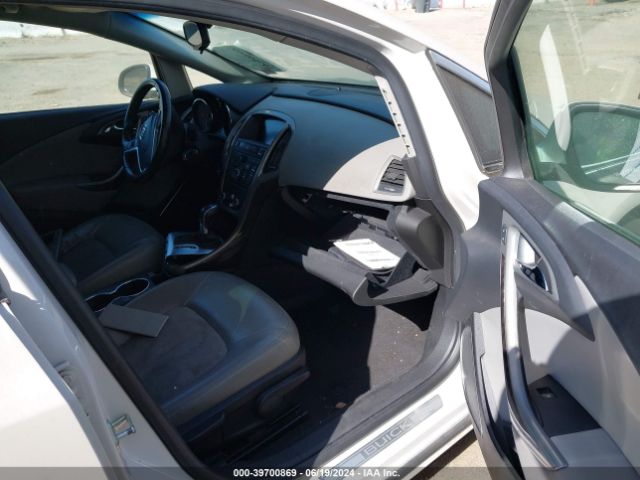 Photo 4 VIN: 1G4PP5SK0E4134136 - BUICK VERANO 