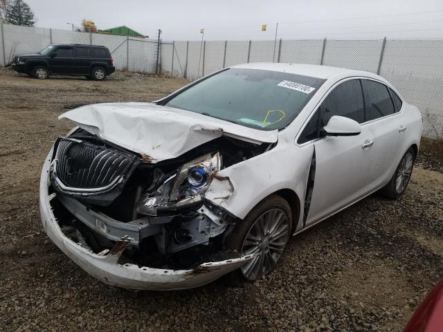 Photo 1 VIN: 1G4PP5SK0E4142768 - BUICK VERANO 