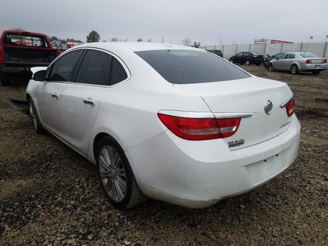 Photo 2 VIN: 1G4PP5SK0E4142768 - BUICK VERANO 