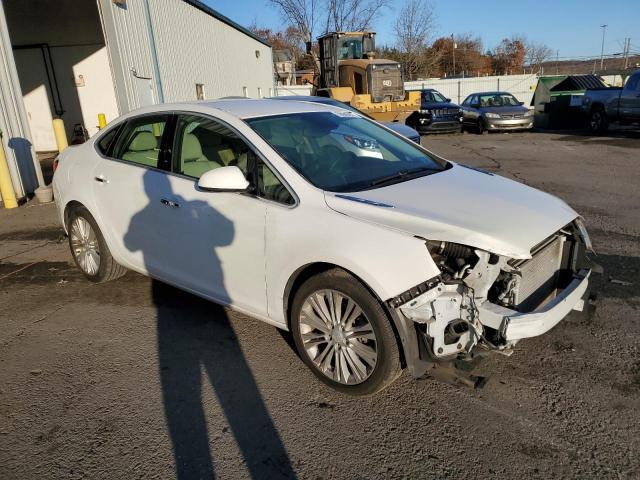 Photo 3 VIN: 1G4PP5SK0E4188231 - BUICK VERANO 