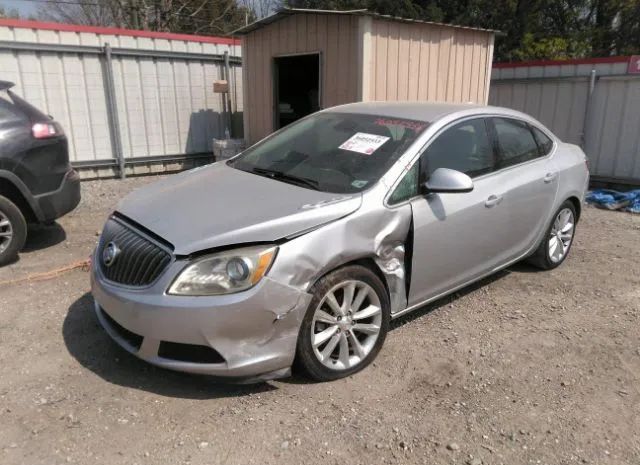 Photo 1 VIN: 1G4PP5SK0F4184617 - BUICK VERANO 