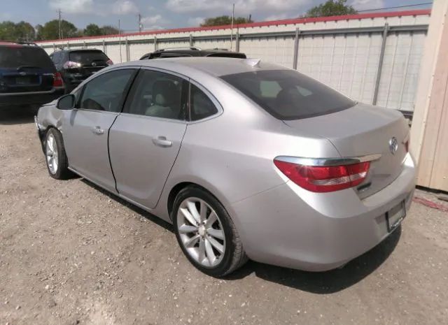 Photo 2 VIN: 1G4PP5SK0F4184617 - BUICK VERANO 