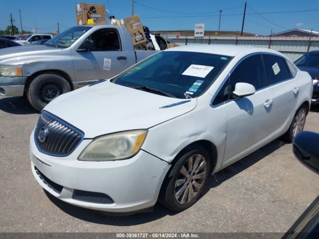 Photo 1 VIN: 1G4PP5SK0F4185363 - BUICK VERANO 