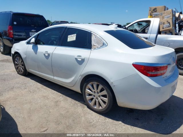 Photo 2 VIN: 1G4PP5SK0F4185363 - BUICK VERANO 