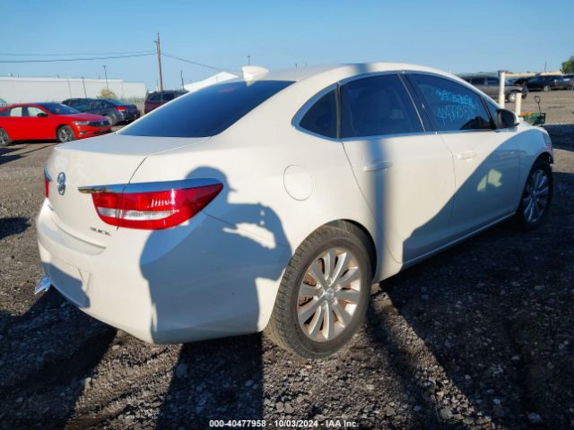 Photo 3 VIN: 1G4PP5SK0G4101107 - BUICK VERANO 