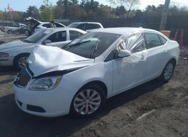 Photo 1 VIN: 1G4PP5SK0G4101611 - BUICK VERANO 