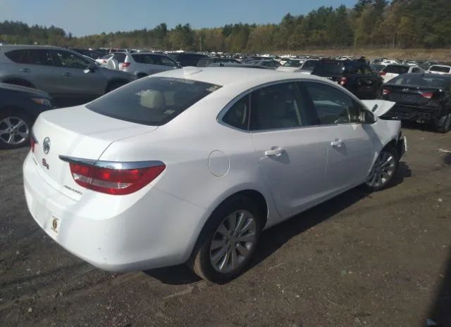 Photo 3 VIN: 1G4PP5SK0G4101611 - BUICK VERANO 