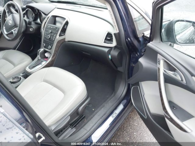 Photo 4 VIN: 1G4PP5SK0G4123799 - BUICK VERANO 