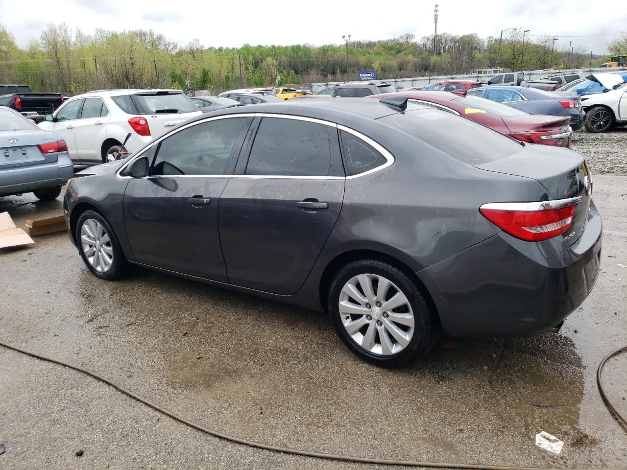 Photo 1 VIN: 1G4PP5SK0G4139548 - BUICK VERANO 