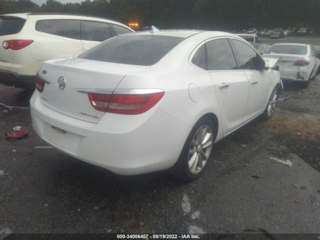 Photo 3 VIN: 1G4PP5SK1C4125281 - BUICK VERANO 