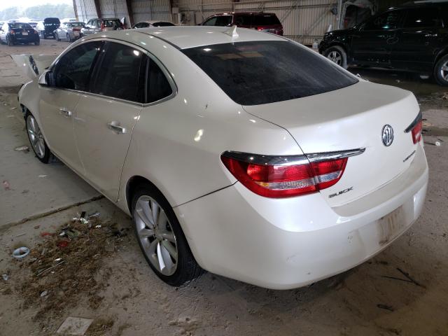 Photo 2 VIN: 1G4PP5SK1C4128990 - BUICK VERANO 