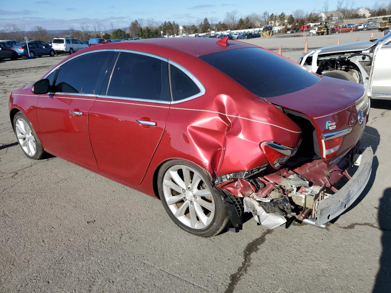 Photo 1 VIN: 1G4PP5SK1C4146552 - BUICK VERANO 