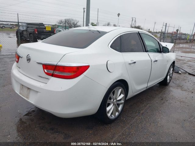 Photo 3 VIN: 1G4PP5SK1C4211156 - BUICK VERANO 