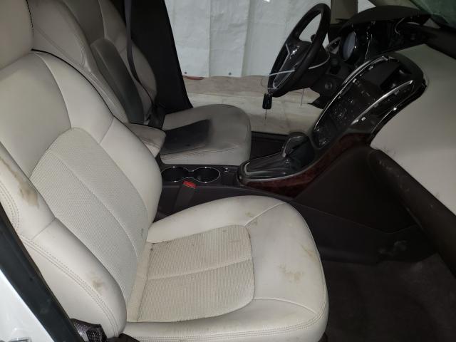 Photo 4 VIN: 1G4PP5SK1D4110278 - BUICK VERANO 