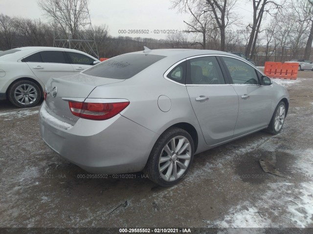 Photo 3 VIN: 1G4PP5SK1D4119157 - BUICK VERANO 