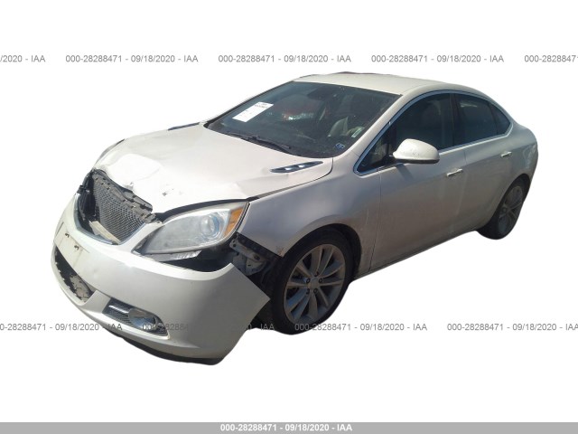 Photo 1 VIN: 1G4PP5SK1D4159738 - BUICK VERANO 