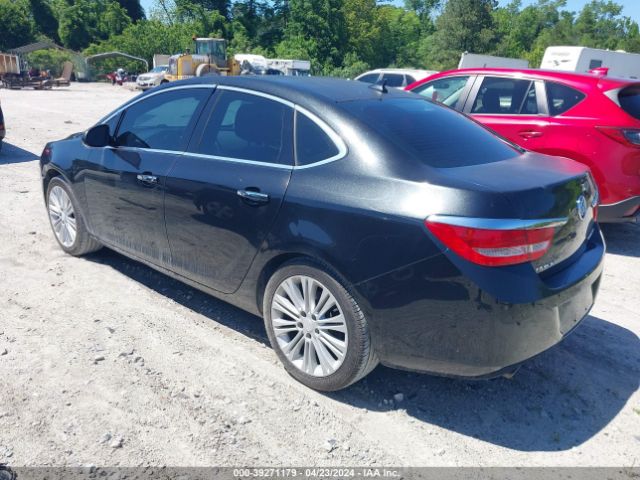 Photo 2 VIN: 1G4PP5SK1D4205214 - BUICK VERANO 