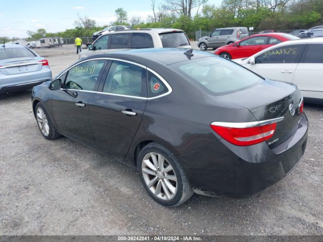 Photo 2 VIN: 1G4PP5SK1D4205682 - BUICK VERANO 