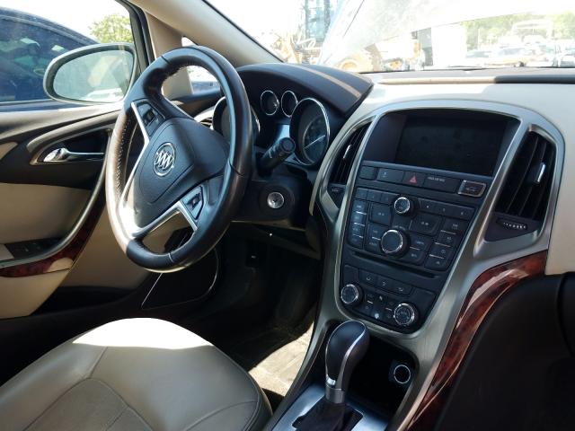 Photo 8 VIN: 1G4PP5SK1D4216861 - BUICK VERANO 