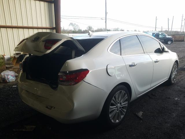 Photo 3 VIN: 1G4PP5SK1D4219095 - BUICK VERANO 